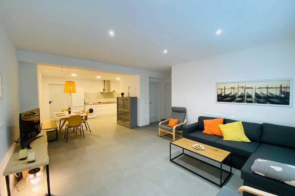 רוזס 70 M2, Apartamento Cerca De La Playa, Apto Minusvalidos. מראה חיצוני תמונה